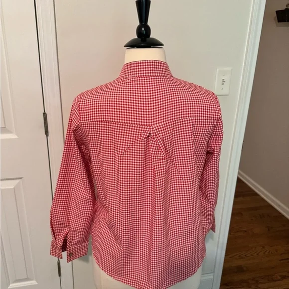 Unbranded. Size OXL. Red and white gingham. Mandarin collar 100% polyester - Picture 4 of 6